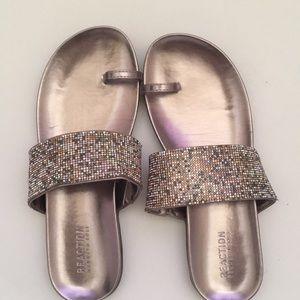 One toe sandal with sparkle - like new